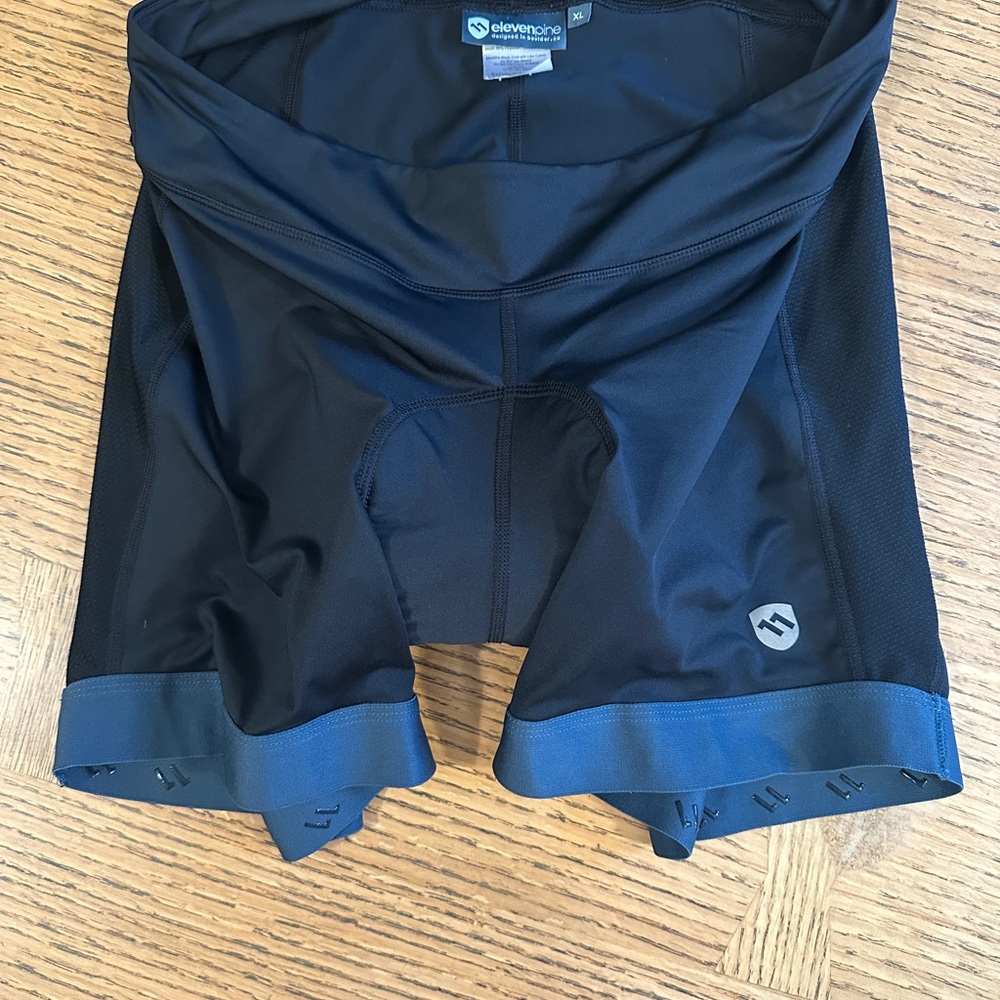 Women's elevenpine Cycling Shorts